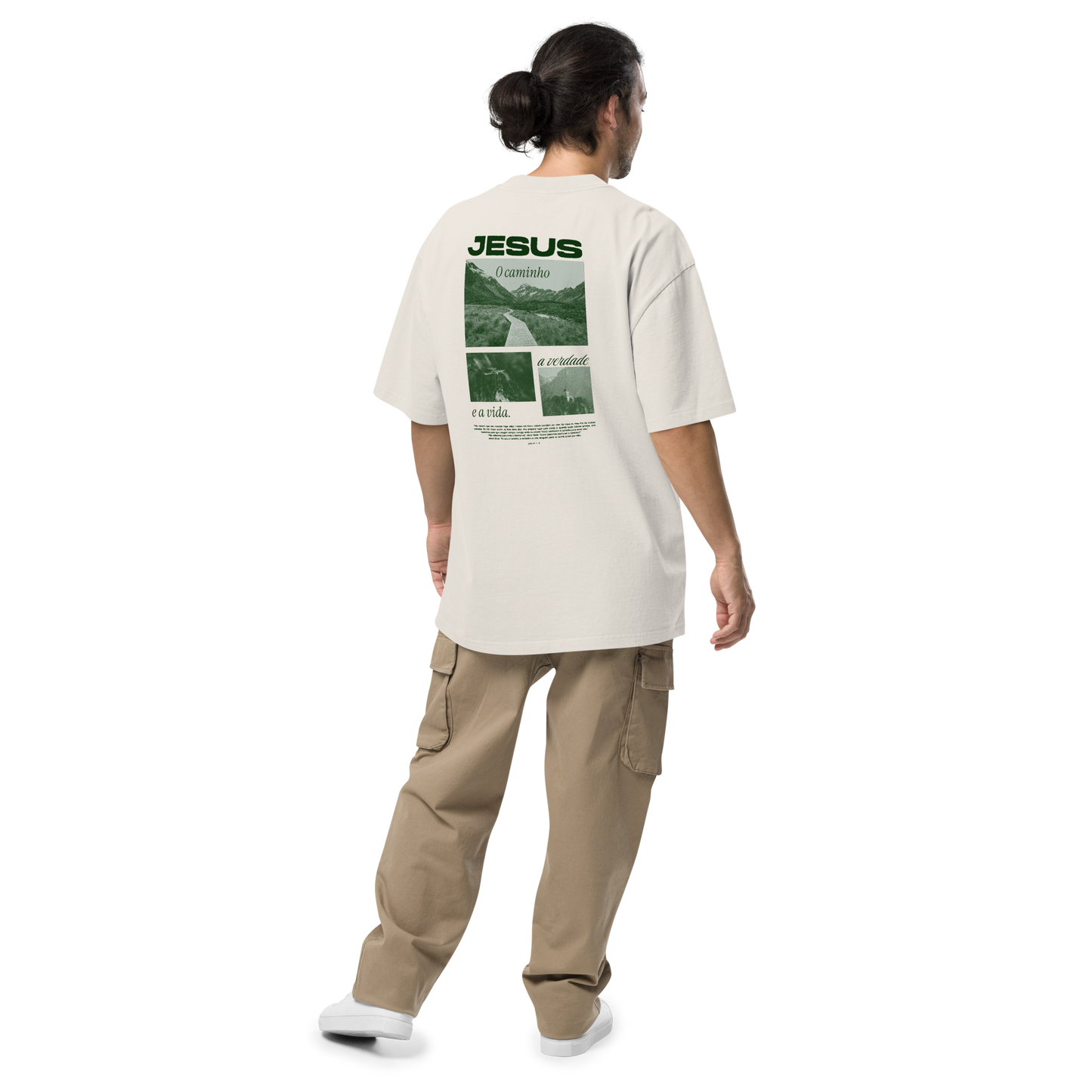 Camiseta Oversized Kyrios Cristo vive.